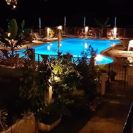 فندق Star Paradise