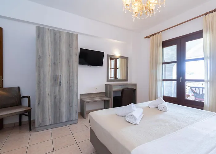 Star Paradise Hotel Néos Marmarás