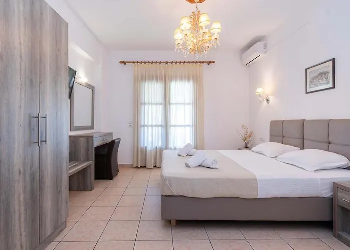 Hotel Star Paradise Néos Marmarás