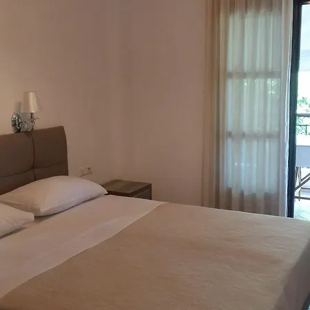 Hotell Star Paradise 3*